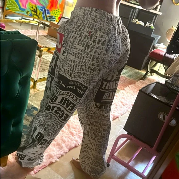 Supreme Newsprint Skate Pant White 新聞 白 メンズ パンツ 【公式通販】
